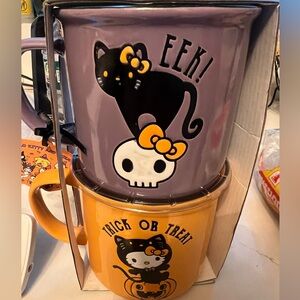 Hello Kitty Halloween Mug Set